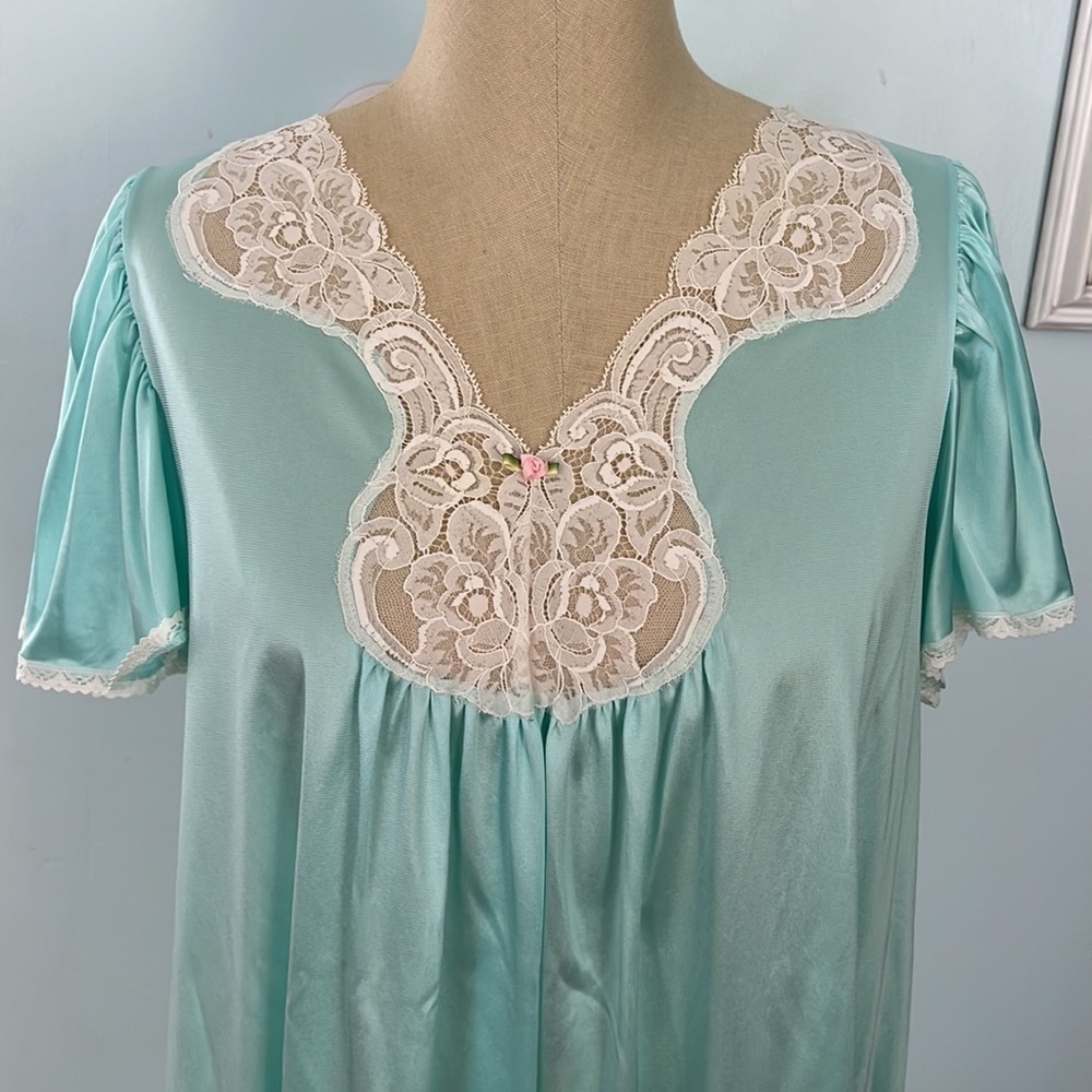 Vanity Fair Nightgown with Lacey VINTAGE V Neck Short Sleeve